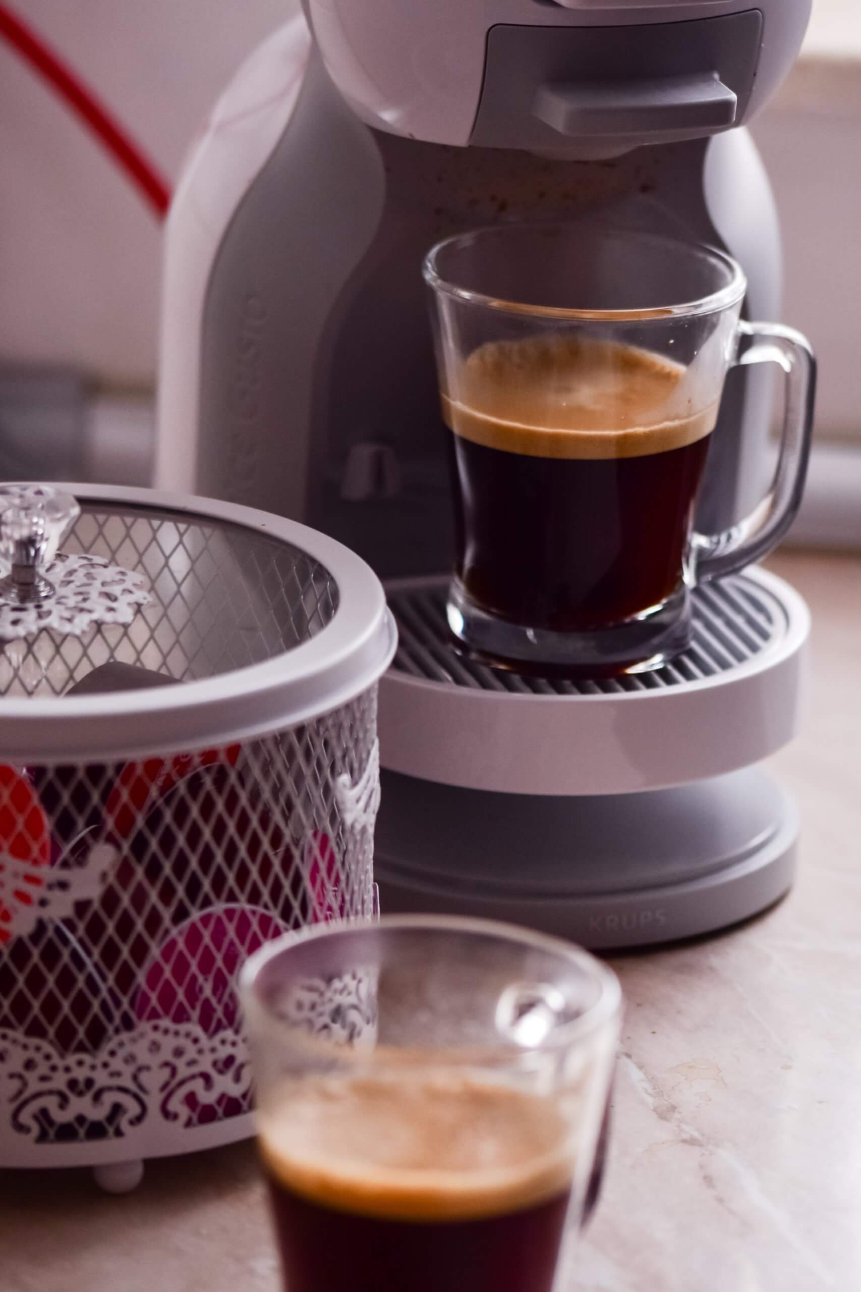 Krups Nescafé Dolce Gusto Mini Me Espresso Machine Chocolate / Coffee / Tea