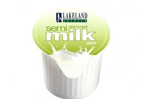 LAKELAND SEMI-SKIMMED MILK Pots 12ml